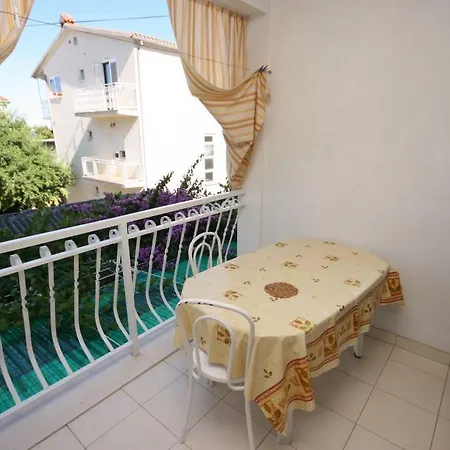 Apartment Studio 6827a